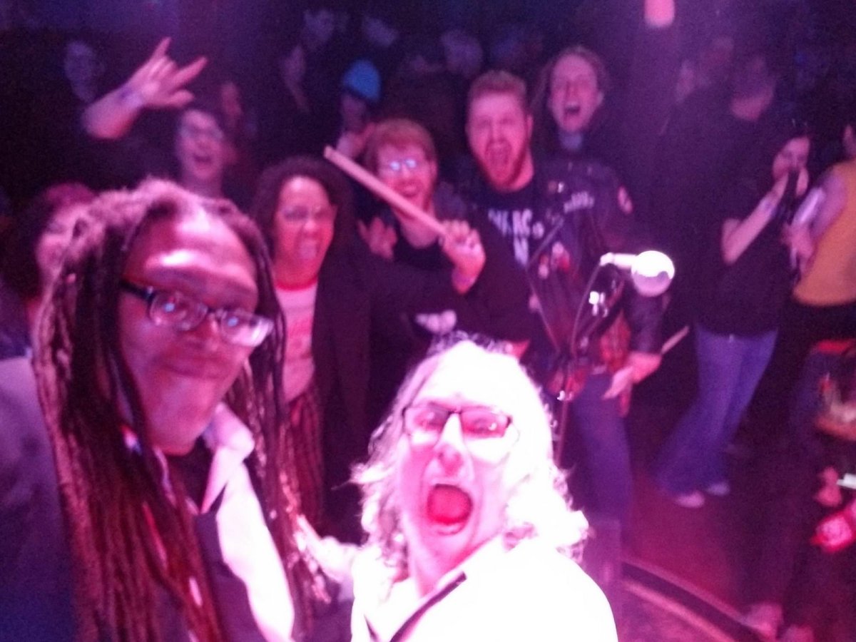 MickeyLeighNYC's tweet photo. the crowd at Bowery Electric last night LIT US UP!! with Patrick Carpenter and @Westrocker1 https://t.co/GFmETDAX4W