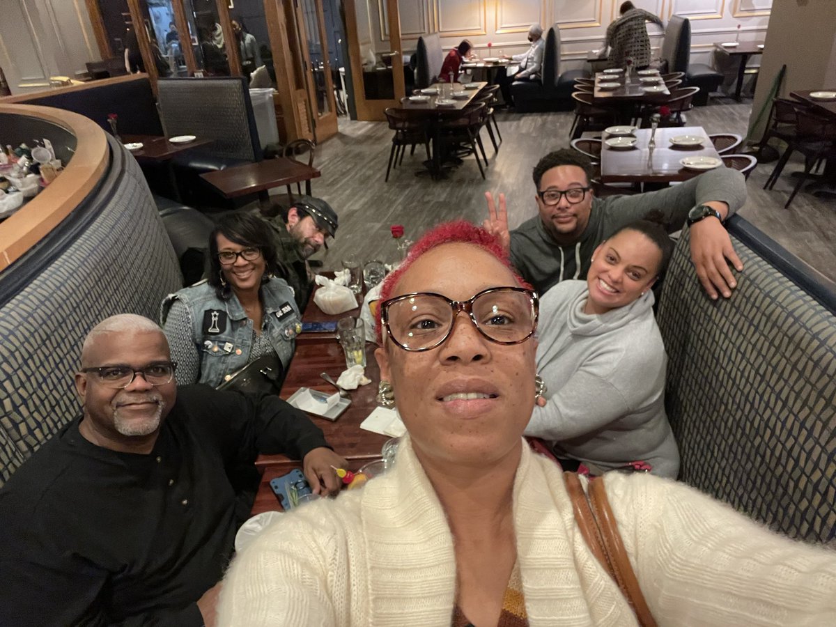 Rude95Virgo's tweet photo. Woooo Weeeeee! Had fun with the DMV Crew @TerpGrad01 @tify330 @BKMDMAP @tafkam08 and Billy! Had a blast. Next stop: National Harbor! All aboard! 😄😄😄😄😄 https://t.co/eDgQ5OpRKr