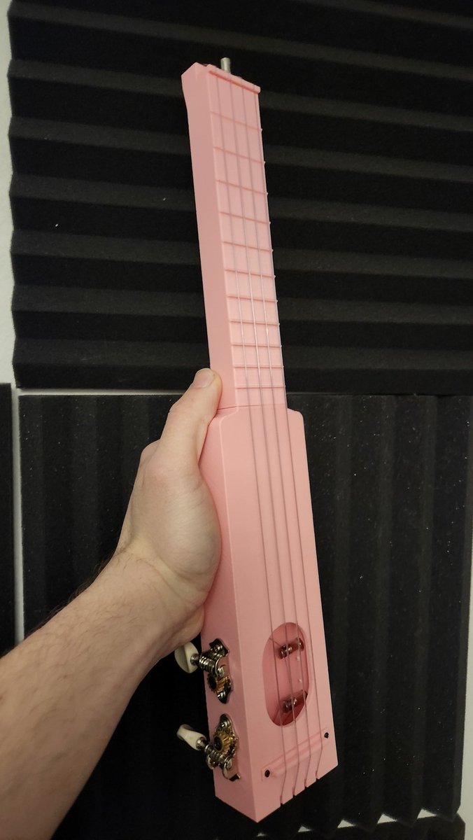 grhmhomelinux's tweet photo. I designed a travel soprano ukulele and created a diatonic neck. It plays, but when tuned to GCEA, it's very difficult to play. All the notes on the fretboard are wholesteps. The chords you are familiar with don't work here. #3dprinting #ukulele #3dprintedinstruments #3dprinted https://t.co/bSQ5E8Nztc