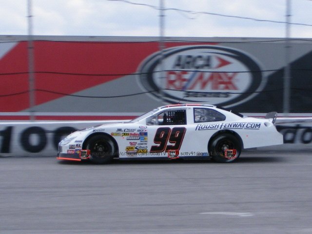 StockCarFacts's tweet photo. As a local photog was at Toledo in '08, waiting for #ARCA practice to end so cars can cross the track back to the teams. Was focusing on @StenhouseJr with the net up but he put his finger out the window to say "1 minute", dropped the net &amp; I got better shots. I thought "nice kid" https://t.co/7WSXC1idgz