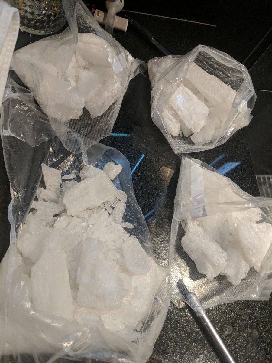 firstweedstore tweet picture