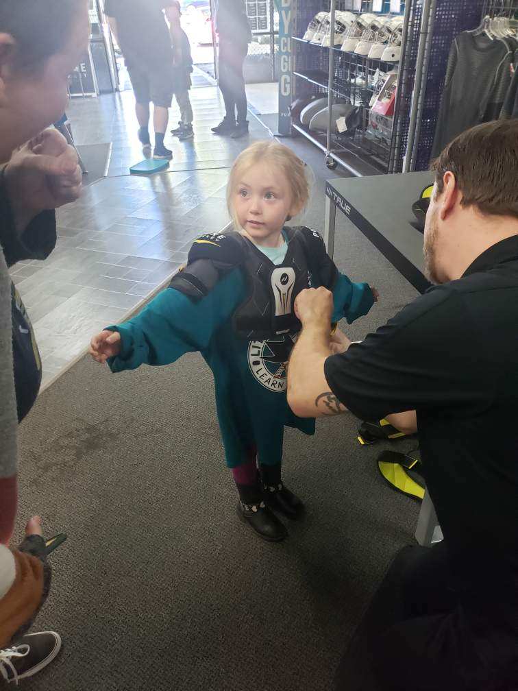 NanaStankovich's tweet photo. The journey to the 2034 Olympcs begins! Thanks to the great staff at @PureHockey in San Jose. She had fun!
#LearnToPlay #Hockey #GoldMedalistInTheMaking #ToldTheStaffThePenguinsAreHerFavorite ๐คฆโโ๏ธ #DadsFault
@usahockey @SanJoseSharks @sjbarracuda @NHL @NHLPA @penguins @jcastick https://t.co/eJfIOUwXFw