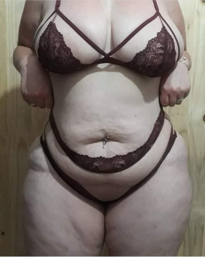 صبتح الخير 
عملين ايه بقالي شهرين مفتحتش 
وحشتوني اوي 
مستنياكو خاص