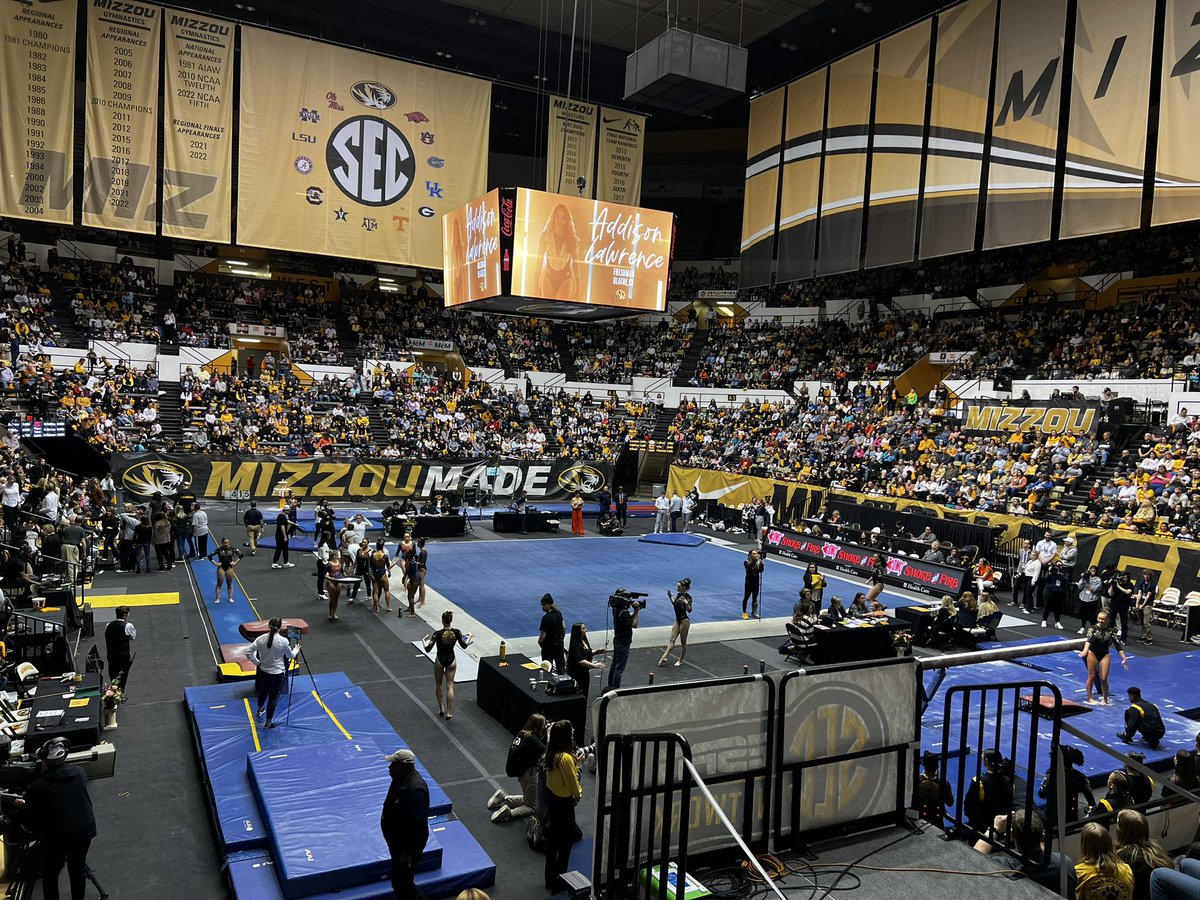 tworstell's tweet photo. Nothing beats a daddy date with my girls at @MizzouGym vs No. 5 Auburn in front of record crowd. Bonus to see olympic gold medalist Suni Lee compete. MIZ with a big WIN! https://t.co/UNHmltNX2s