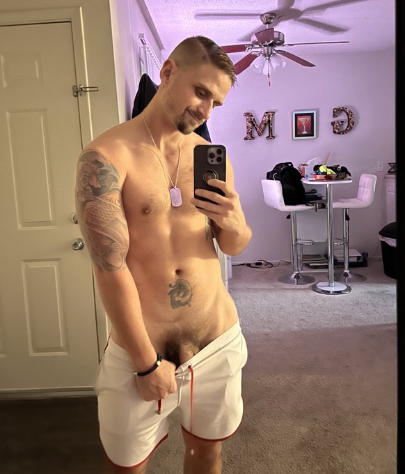 Fresh Cut…serving Solider Slut reporting for Duty ?? https://t.co/q4DQY2jCsn