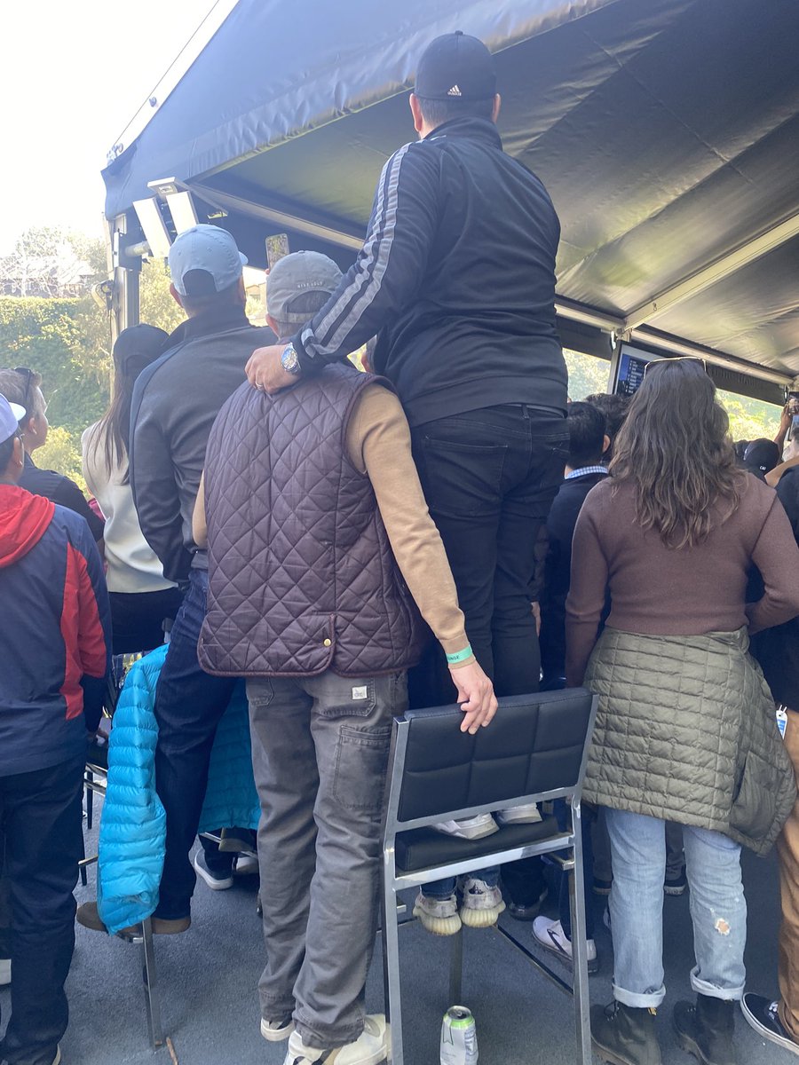 eljuanfrancisco's tweet image. Me and the homies out here tryna spot Tiger #GenesisInvitational #genesisopen