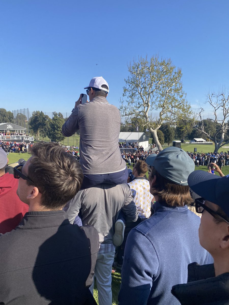 eljuanfrancisco's tweet image. Me and the homies out here tryna spot Tiger #GenesisInvitational #genesisopen