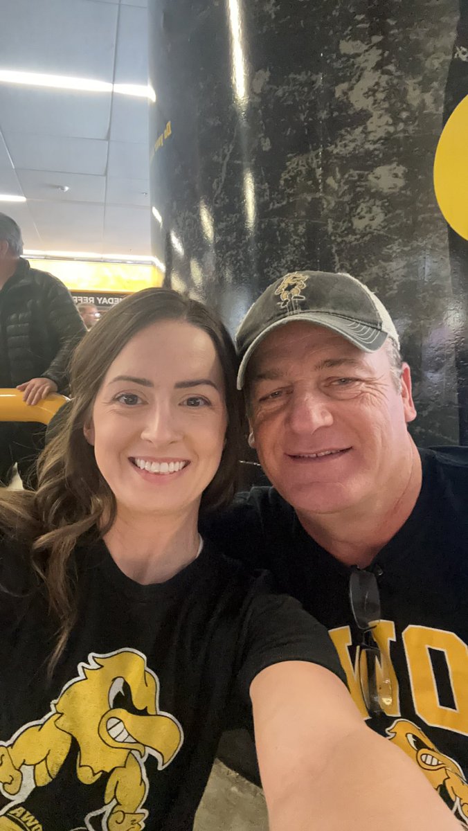 MomYonk's tweet photo. #GoHawks #FightForIowa https://t.co/c6BSDu0rpG
