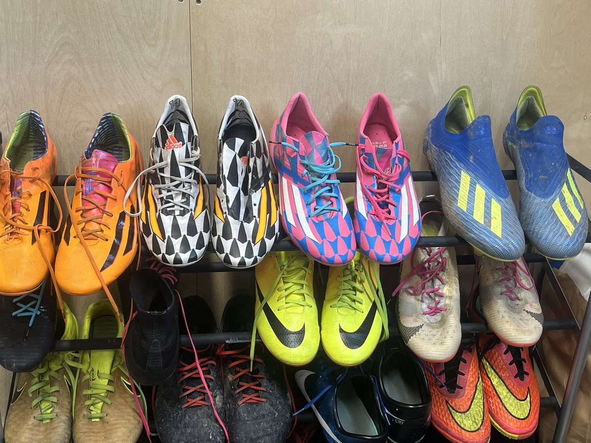 TbeDboss's tweet photo. @ufcfooty @hardfootypix 2014 f50 😌 https://t.co/e4Y67uRAzM