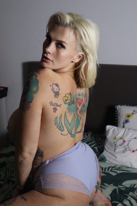 If you ever had a sub to my account... you can restart your sub today for free! ❤️ Just to be sure u<a href="/tag/nieuweprofielfoto"class="tags"><span>#nieuweprofielfoto</span></a>