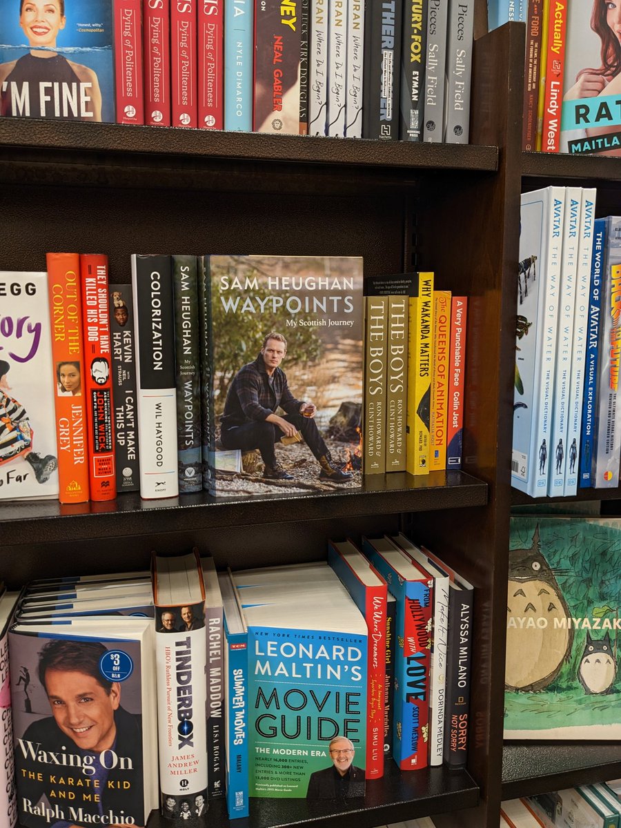 BethAlbright14's tweet photo. @SamHeughan Look whos book I saw at Barns and Noble this morning.  If you have not read it yet, what are you waiting for, it's a great read. Thanks Sam. https://t.co/HTJ2ijsIit
