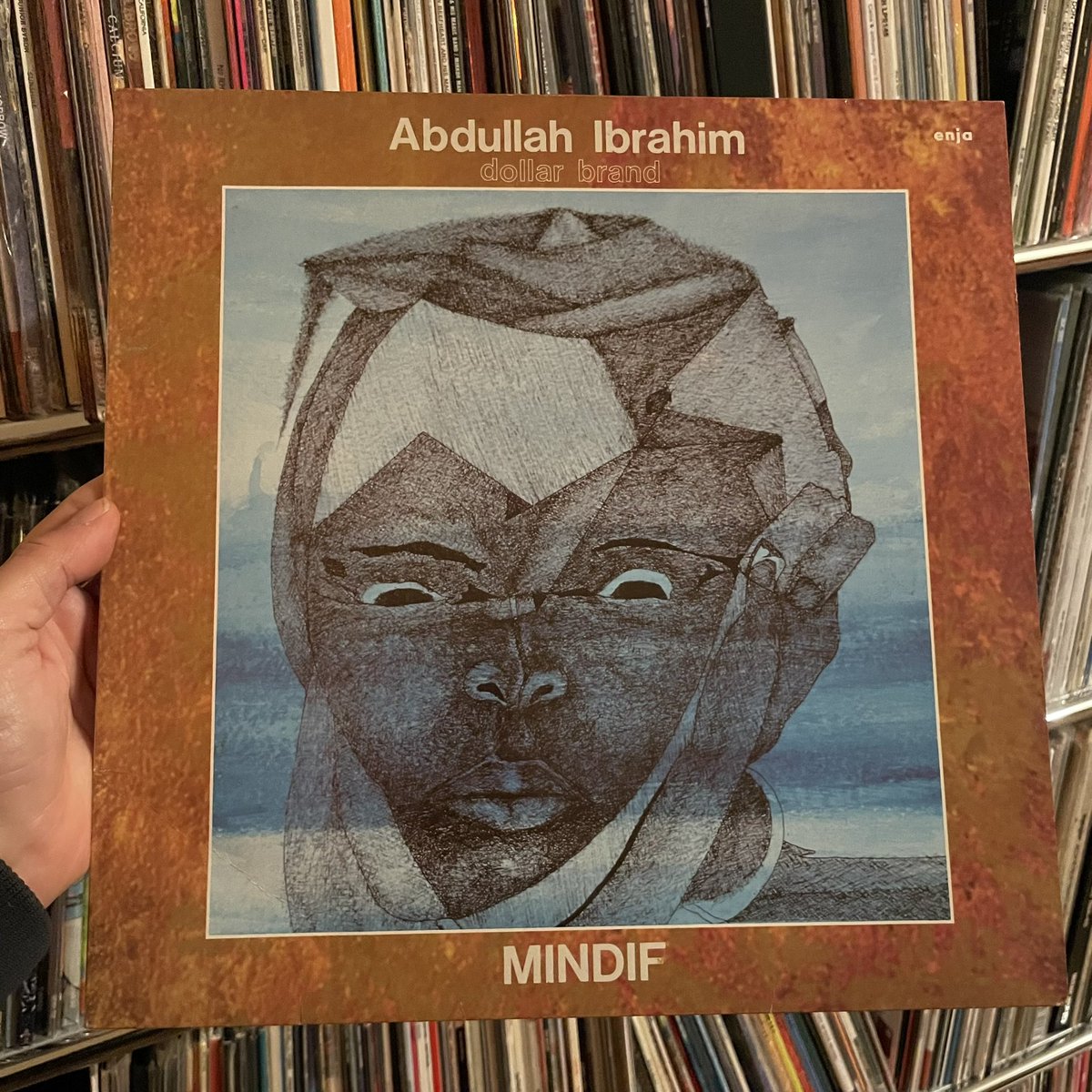 vanguard_sounds's tweet photo. #NowPlaying Abdullah Ibrahim - Mindif (Enja Records, 1988).
Very nice set that features Abdullah Ibrahim's soundtrack music for the 1988 Claire Denis film Chocolat.
#AbdullahIbrahim #DollarBrand #EnjaRecords https://t.co/6TBVzqJx4f