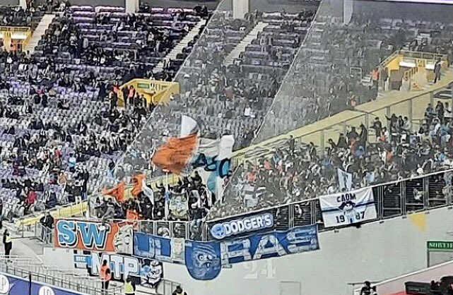 VGCU84's tweet photo. #TFCOM 🎶📢 On vient, on gagne et on s’en va! #OM #ForzaOM 🔵⚪️🔥 https://t.co/EJVl5FUGsh