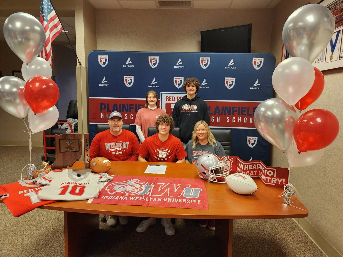 Grant Irwin (@grantirwin23) on Twitter photo Officially Signed!! <a href="/IndWesleyan_FB/">Indiana Wesleyan FB</a> <a href="/Coach_Rode/">Andrew Rode</a> <a href="/Coach__AT/">Austin Taylor</a> @CoachBeyerIWU @CoachLauckIWU @Ikepossett3 <a href="/RedPrideFb/">Brian Woodard</a> <a href="/QuakerSports/">Plainfield Athletics</a> Officially Signed!! <a href="/IndWesleyan_FB/">Indiana Wesleyan FB</a> <a href="/Coach_Rode/">Andrew Rode</a> <a href="/Coach__AT/">Austin Taylor</a> @CoachBeyerIWU @CoachLauckIWU @Ikepossett3 <a href="/RedPrideFb/">Brian Woodard</a> <a href="/QuakerSports/">Plainfield Athletics</a>