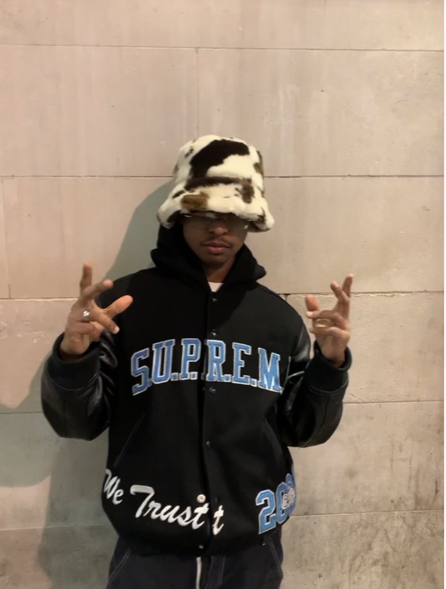 SLIMANE29K's tweet photo. TRYNA MOVE MORE CRISP THAN WALKERS!!! https://t.co/MCr7QLWmzm