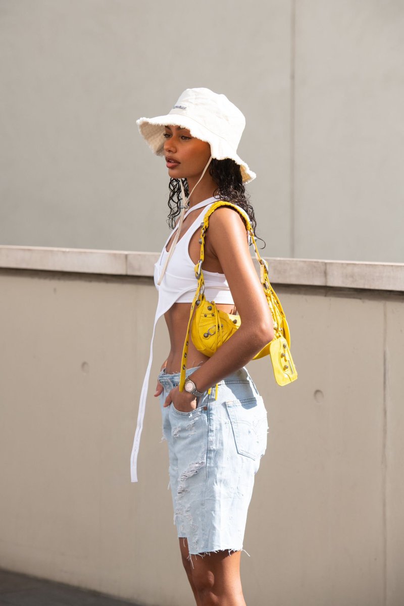 saintdoII's tweet photo. jamilla strand’s fashion month street style looks https://t.co/NiQvcN3OUW