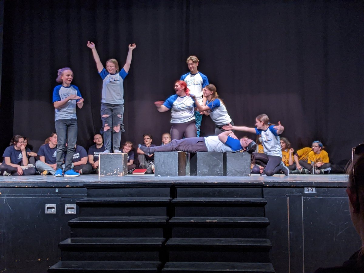 Congratulations to the Improv team on their success at the Canadian Improv Games Tri City tournament in Guelph! The team played with heart and entertained the audience. They placed third overall. Way to go!