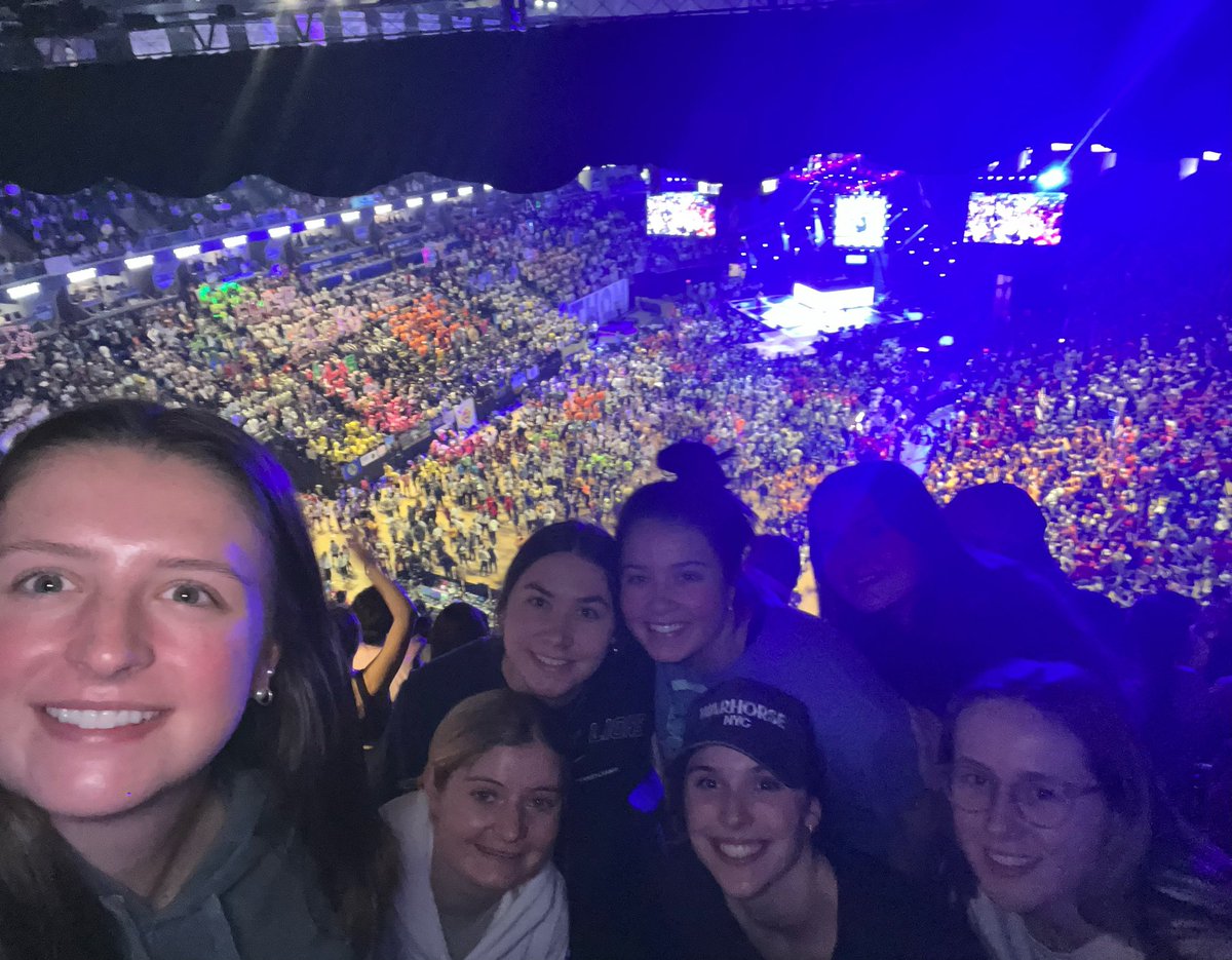 Straight off the bus and into the BJC!🎗️
<a href="/THON/">Penn State THON™</a> $15 million all FTK!💛
#WeAre #HockeyValley
