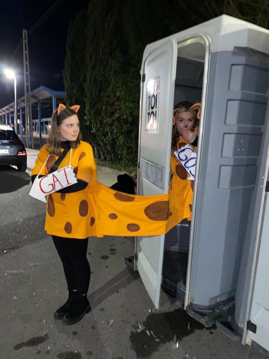 JulsQuelcom's tweet photo. La marrana de la @juulia_rb i la laio que sempre saben com anar vestida als llocs https://t.co/SOxJprHimR