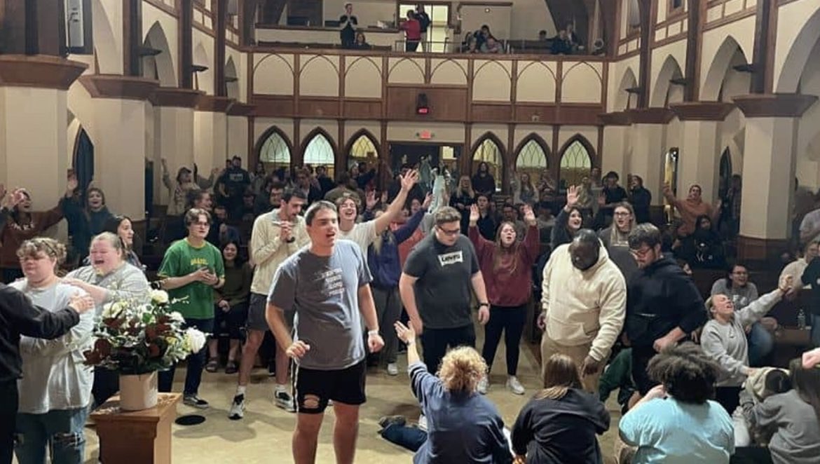 GrahamAllen's tweet image. Satan: I'm gonna put on a show at the Grammys and people will worship me for 5 whole minutes.

God: