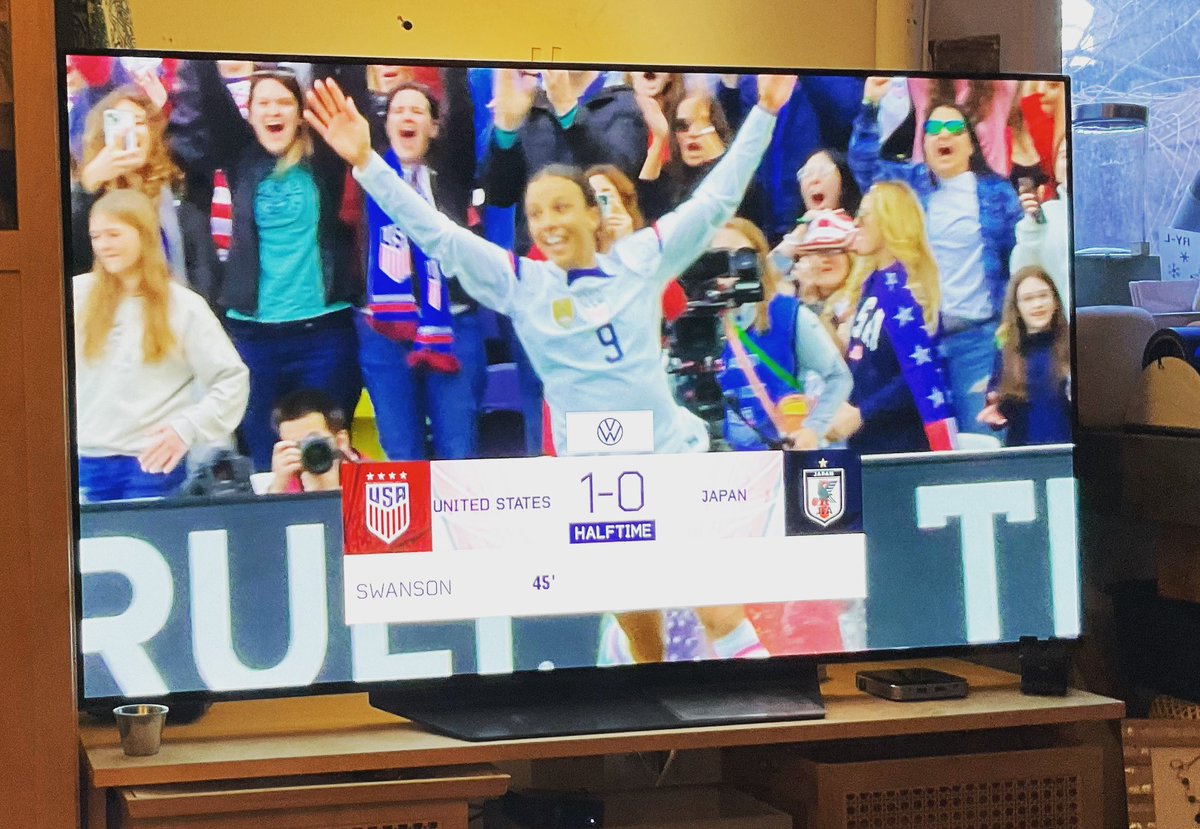 jen0neil's tweet photo. Malloryyyyyyy!!!! #uswnt @USWNT https://t.co/wGiBT3sTEl