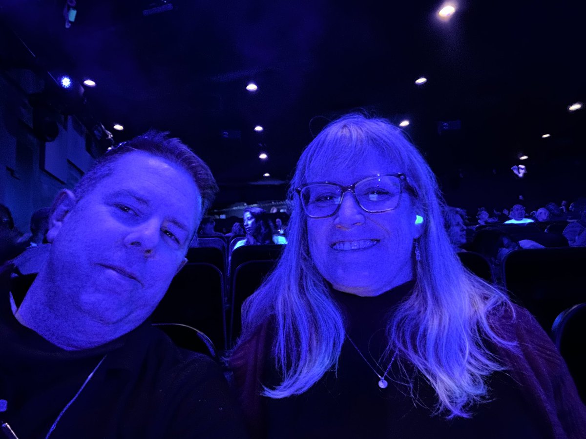 mmcconl's tweet photo. Looking very blue ⁦@bluemangroup⁩ https://t.co/3bhnhzJkeH