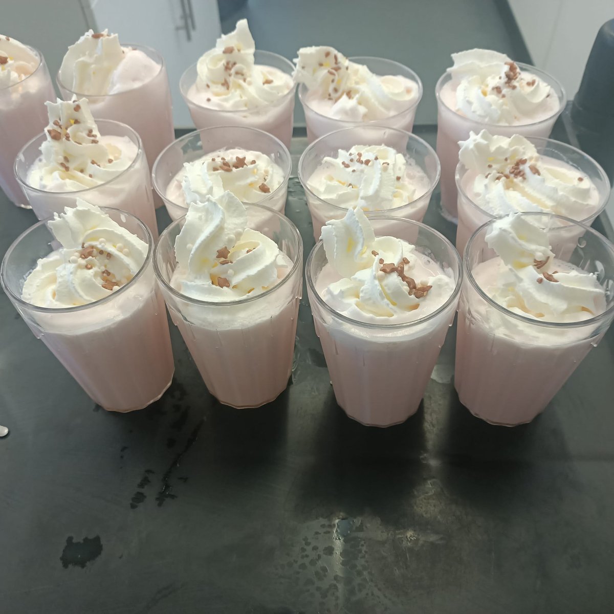 tilsleyhouse's tweet photo. Our lovely residents enjoyed milkshakes and fruit salad for their afternoon snacks #snacks #milkshakes #CareHomeActivities https://t.co/SZbeKIruoZ