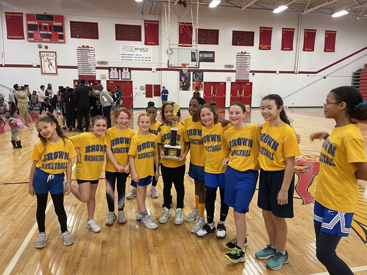 jleonard1318's tweet photo. The Golden Girls are Champions!! https://t.co/MuvubBQlqE