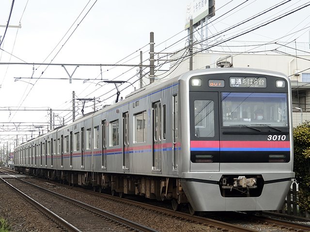 MikanOrange730's tweet photo. 2023/2/19
京成3010F
昨年末に種別LEDが3026F以後のタイプに交換された。
どうやら行き先表示LEDも交換された模様。
種別と行き先でフォントが違う。
3001F~3025Fの中で唯一の形態。
#京成 #3010F https://t.co/EdlEZNEmhq