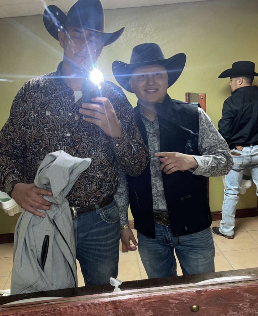 Happy birthday to my brother love you man may God keep you safe let’s celebrate a real one’s birthday 🎉🤙🏽