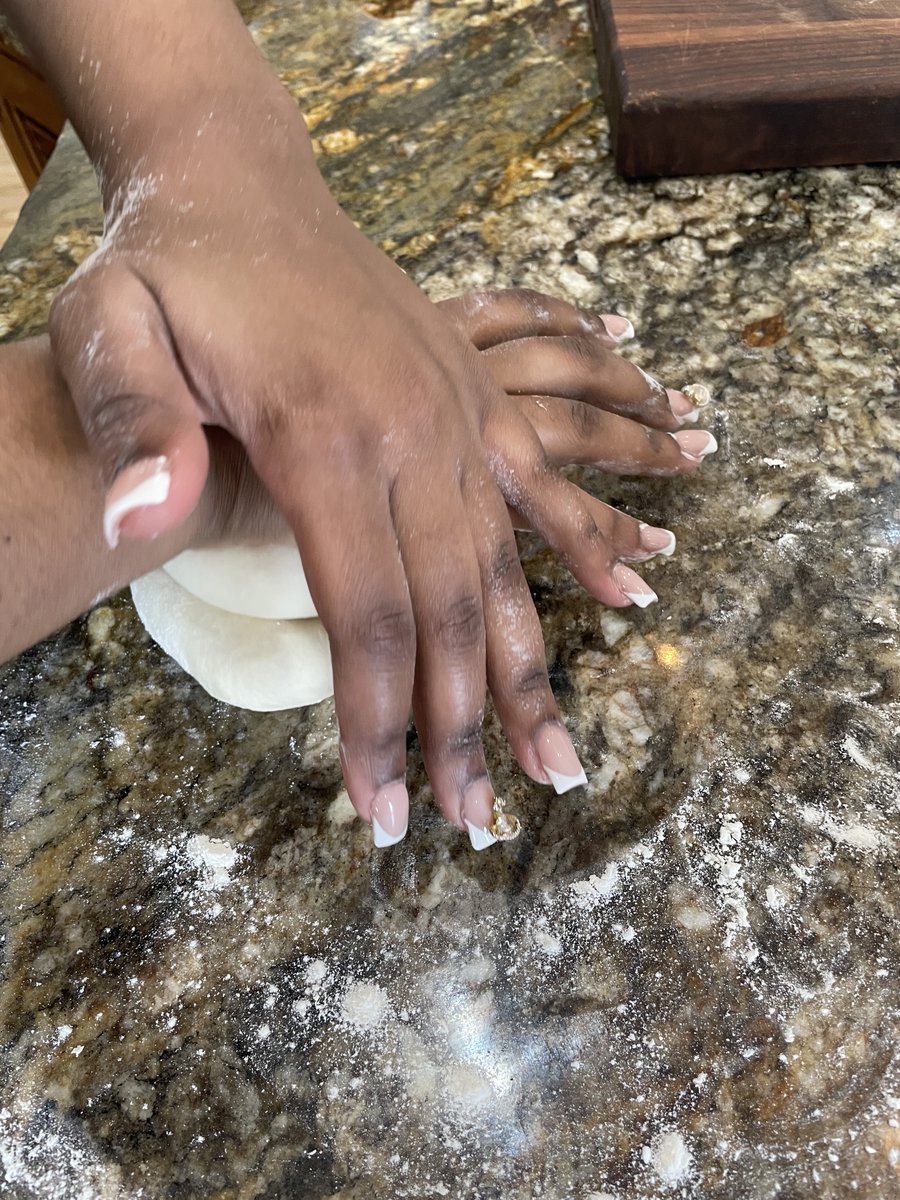 usujason's tweet photo. In today's #KitchenZen adventures, i'm teaching my kids how to make classic dinner rolls. https://t.co/lF50fTESiA