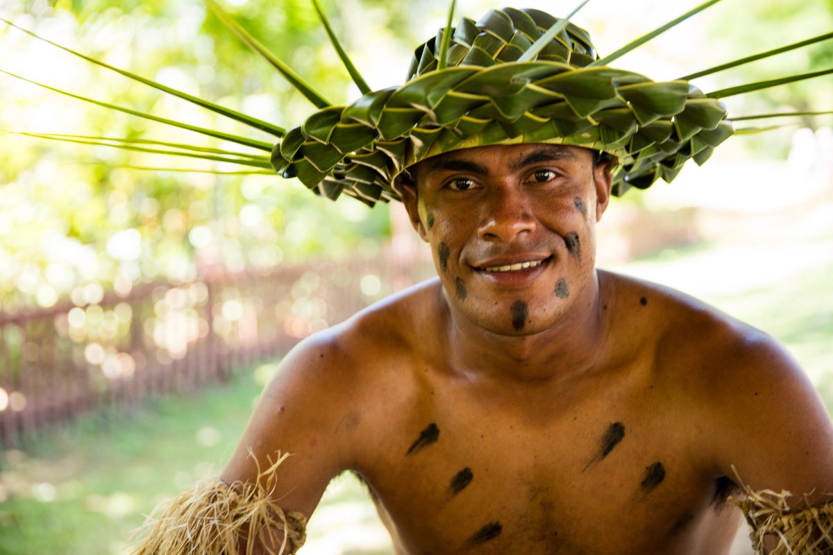 Relax under the warm sun with your Fijian friends while learning the art and history of tali kato, Fijian style weaving.
Available at <a href="/OutriggerFiji/">Outrigger Fiji</a> Beach Resort for members of Outrigger #GHADiscovery. 
ghadiscovery.com/outrigger-reso…
#Fiji #OutriggerFiji #ComeBeHere