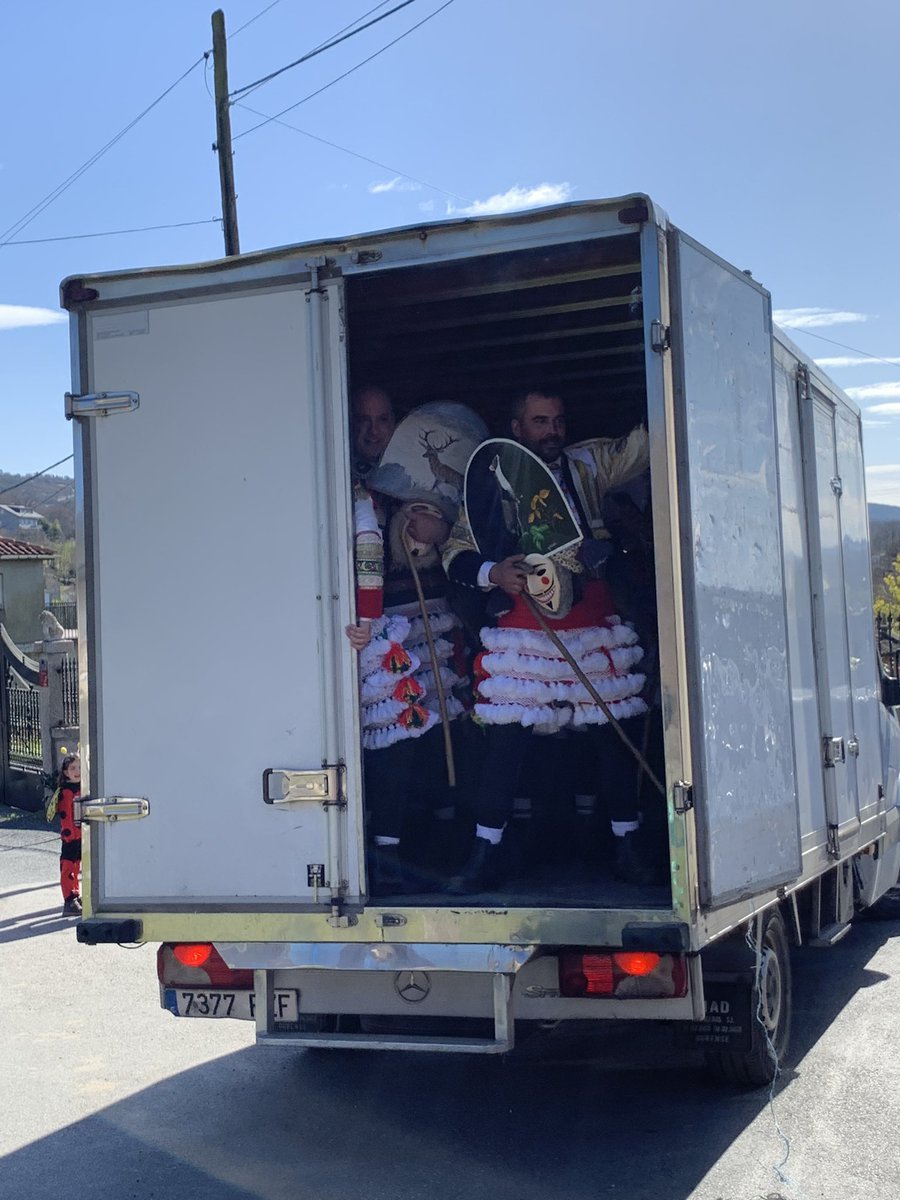 ramoninguez's tweet photo. Finde para non esquecer en Maceda e as aldeas da serra de San Mamede o sábado e en Sarreaus e Xinzo o domingo. E aínda queda moito Entroido! 🎉
#entroido #entroidogalego #ourense #felos #pantalla https://t.co/ti2QkJ0DsL