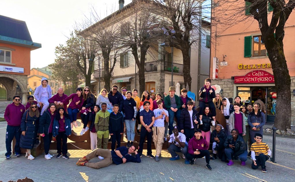 AminaAhmed25's tweet image. We have arrived… Skiing, Italy ⛷️🇮🇹@TheRoyalSchool