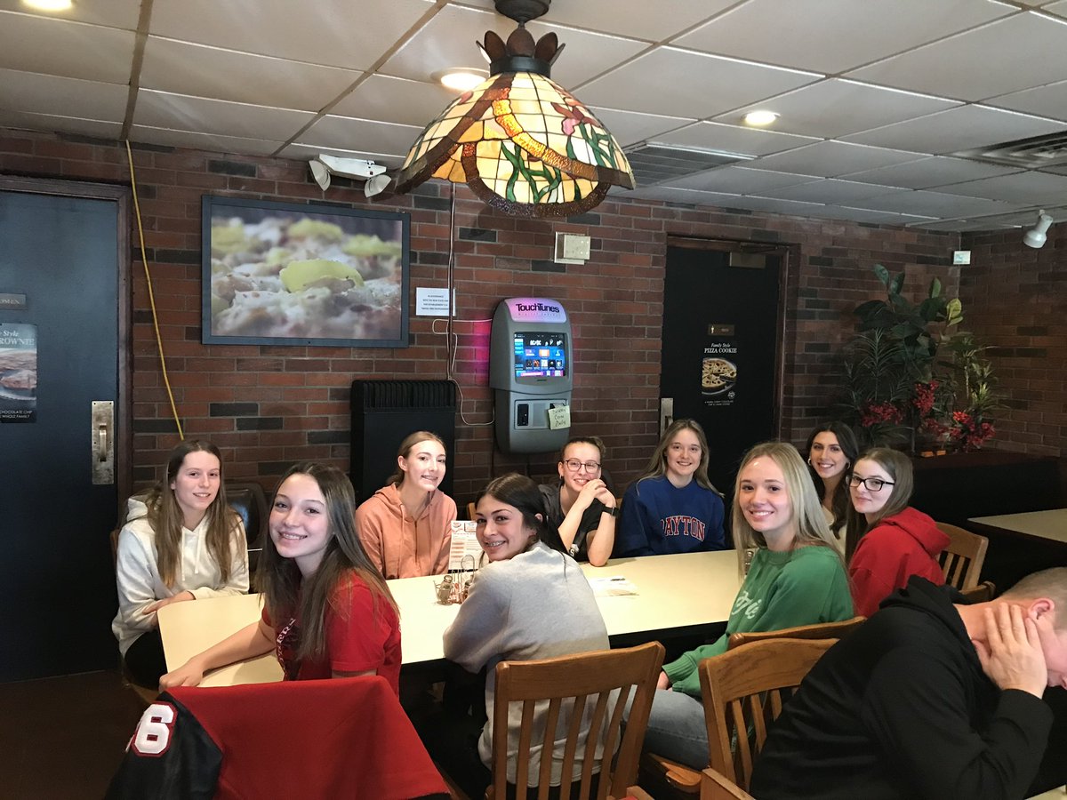 We sit and eat like family. <a href="/JuzticeSlick_/">Juztice Slick</a> <a href="/avery_mote/">Avery Mote</a>  <a href="/AvaWilliams04/">Ava Williams</a> <a href="/anna_roberson_/">Anna Roberson</a> <a href="/GracieGreen_24/">Gracie Green</a> <a href="/Jordanritchie25/">Jordan Ritchie</a> <a href="/HannahGeis34/">Hannah Geis</a> <a href="/jessawhitaker25/">Jessa Whitaker</a>  <a href="/AdalynnHines22/">ADALYNN hines</a>  <a href="/camille_angi/">Camille Angi</a> #fam  #nuvisionsportz
