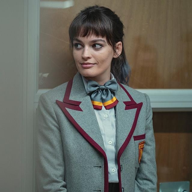SeriesUpdateFR's tweet photo. Emma Mackey quitte la série Sex Education après 4 saisons.

(via @RadioTimes) https://t.co/EnxcCgDnNS