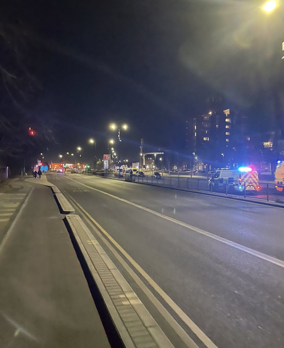 Father2AQueen's tweet photo. A brother who prays with us at the masjid and his two sons were hit by a motorbike as they were crossing the road to enter the masjid for Salah Al-Isha. The 4 yr old son has passed away, and the other son and father have been taken by air ambulance. Pray for them 🤲🏽 https://t.co/ct1I4NhyDy
