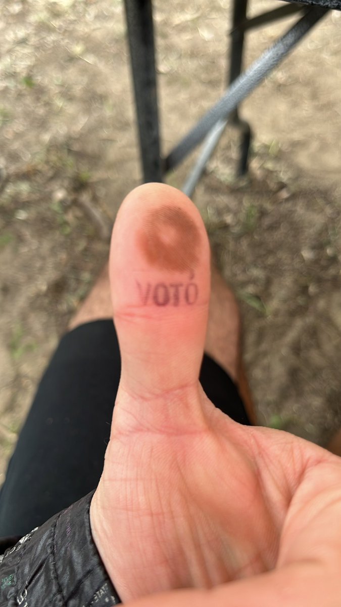 cr_perez_a's tweet photo. Ejerciendo nuestro deber y derecho como ciudadano recuerda que hoy se celebran elecciones extraordinarias para elegir senadores en Tamaulipas se cierran casillas a las 6pm https://t.co/BjxYkNqjzd https://t.co/53nd4uMRod