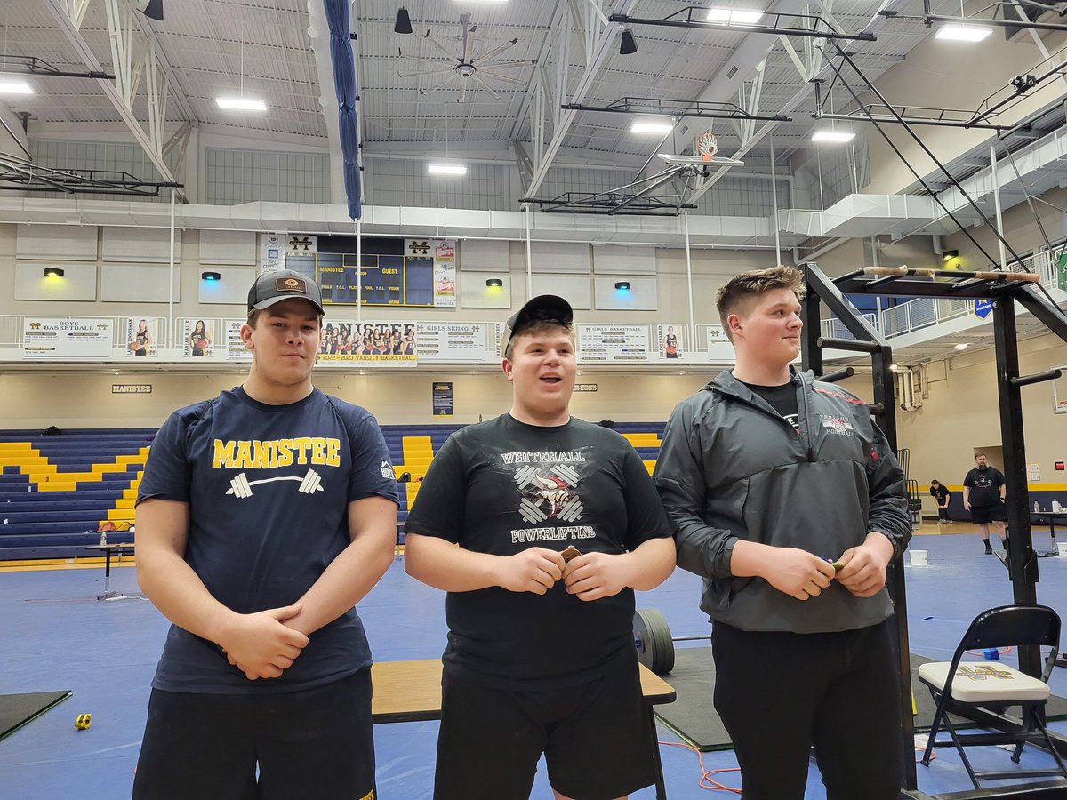 ball_rowland's tweet photo. Me and my friend from Manistee taking top two medals at Regionals. Both will be going to States, Both future Husky Lineman!!, And Both ready to get to work along with the rest of the Michigan Tech Football team!
@cadenvansickle1 @MTUFB @DanMettlach @CoachRustman https://t.co/uVTUXpByFe