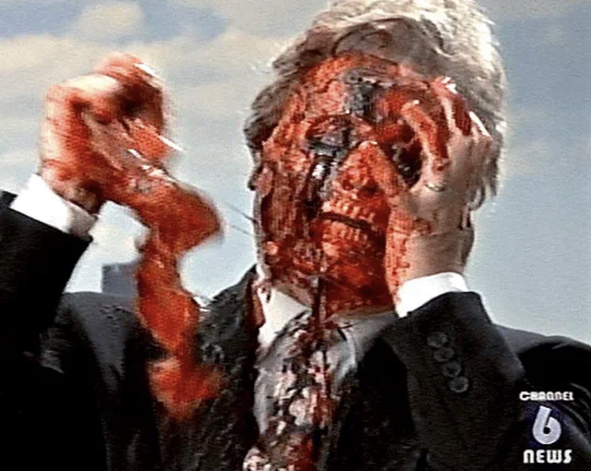 cevangelista413's tweet photo. Big fan of scenes where people rip all the skin off their faces and you can see the skull underneath. Always a treat when this happens. https://t.co/xWFjafZ4K1