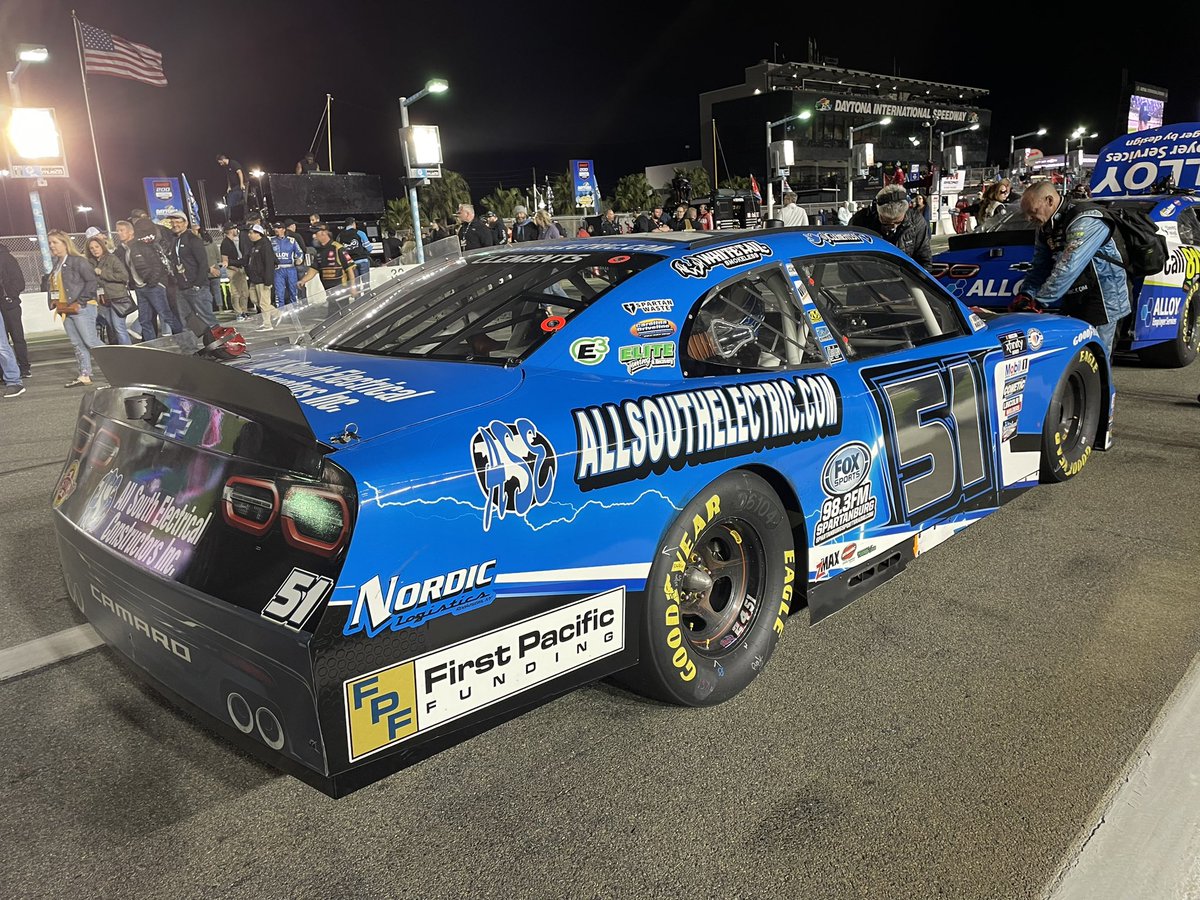 JCR_Clements51's tweet photo. @XfinityRacing Race 1 of 33 is officially complete & the ‘23 season has started! @JClements51 brings the #AllSouthElectric #OneStop @TeamChevy to the 🏁 🏁 nice & clean & P17
#FastFact
Fastest laps run ➡️ 7
Tied for most w/ the 98 & 78 #SneakyFast
@DAYTONA
#NASCAR75 https://t.co/QWIf9aXVMM