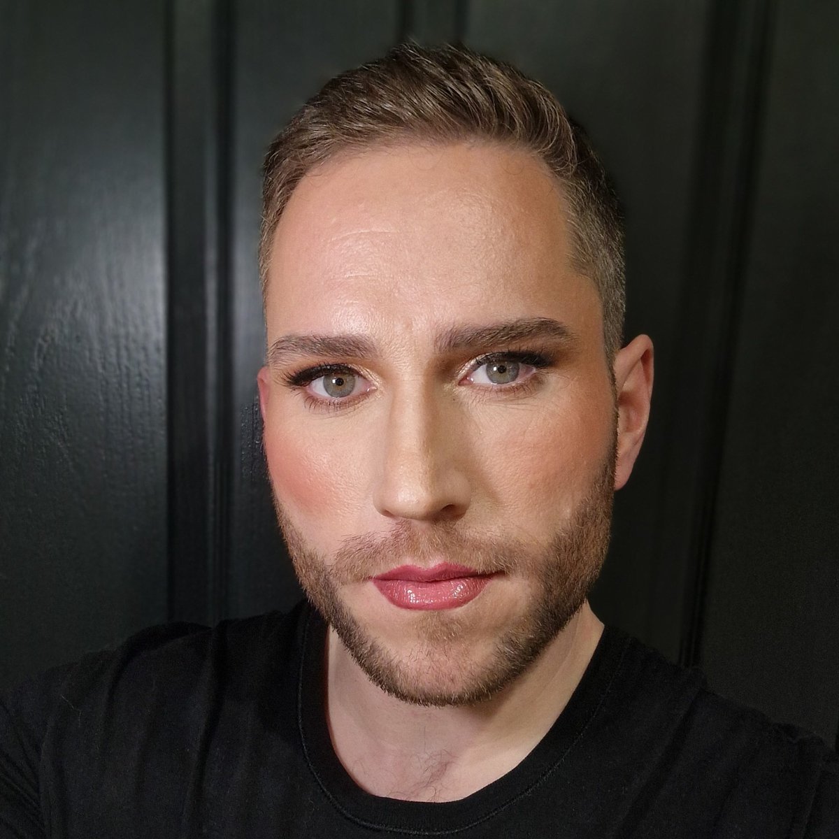 Joe Bangles CBE tweet media