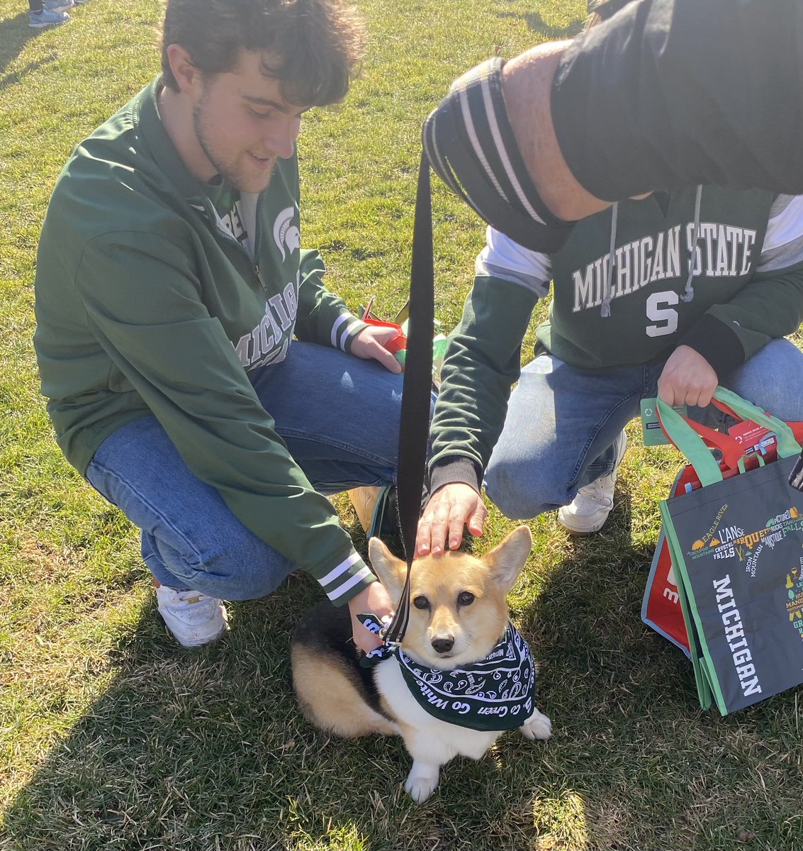 We took our pup Juno to MSU today for some hugs and pets!! What a wonderful way to share some healing vibes to the students #SpartanStrong