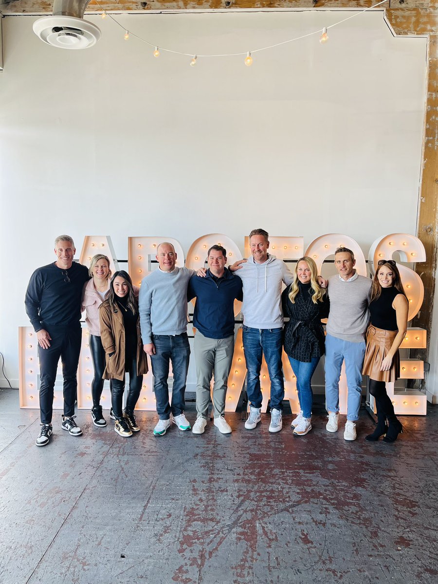 oneelevate_'s tweet photo. Together with Arctos, we hosted an All-Star Social for @NBAAllStar in Salt Lake City yesterday. Over 200 guests enjoyed brunch, beats, and basketball conversation at Ember. Thanks to all our great partners and friends who stopped by! 🥓🎵🏀 https://t.co/Zk8hT1xXAD