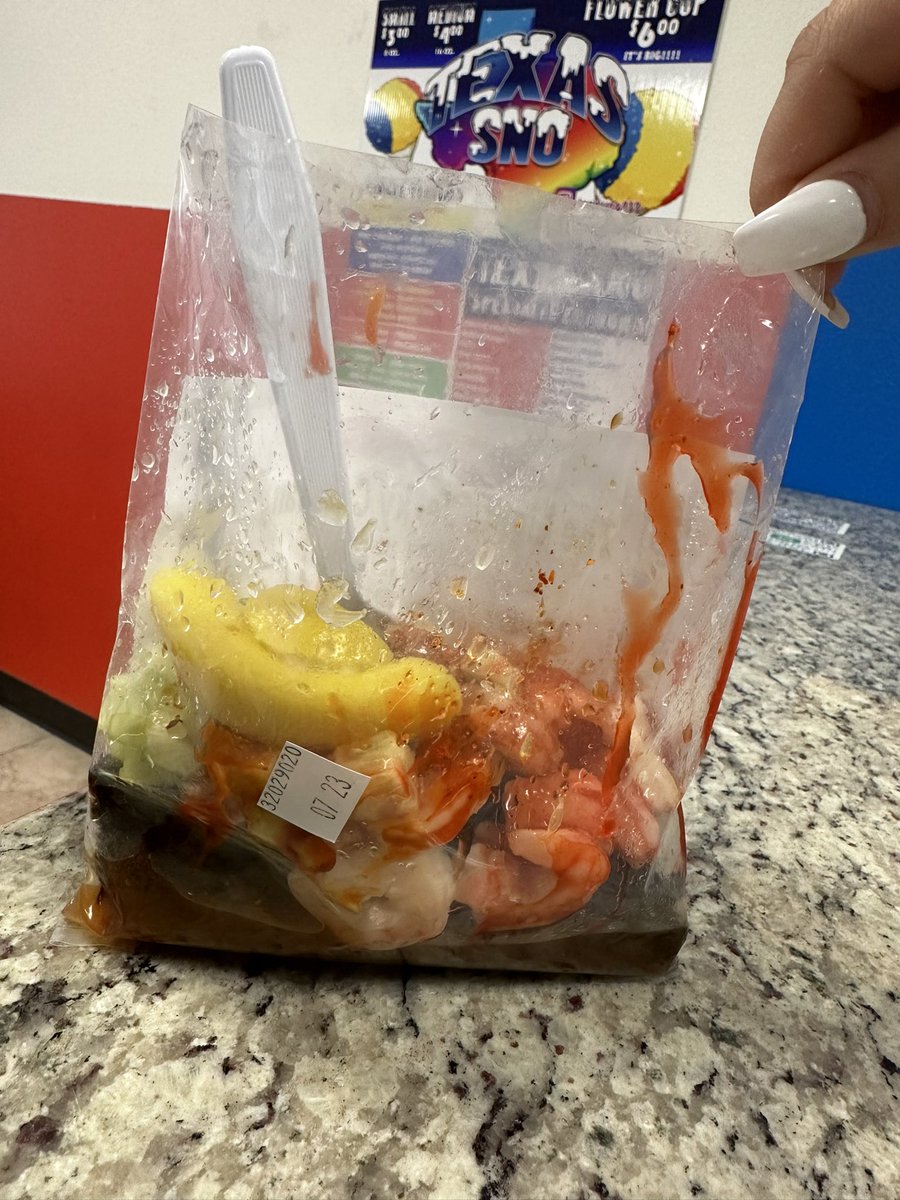 ptxTexasSno's tweet photo. Swing by &amp; get some of that new new! Light Jerky &amp; Chuys Jerky Preparado 🍤🥒❤️‍🔥🤤 https://t.co/XuzM7hL1lv