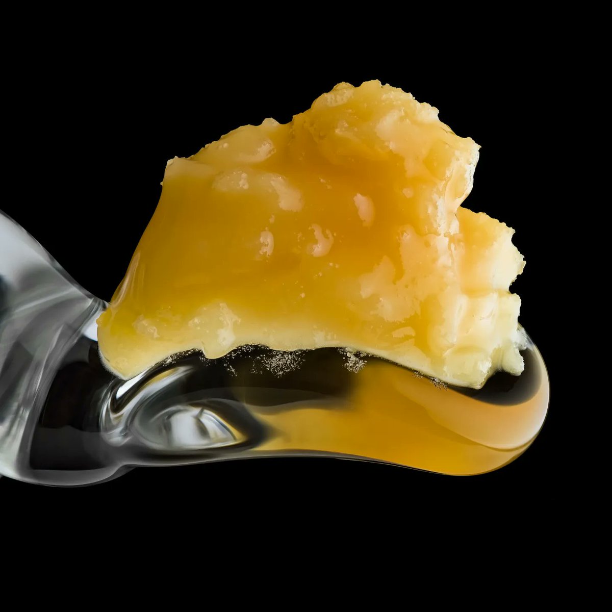 Lifted_cannabis's tweet photo. Some people say dabs are too strong, we say they're just the perfect way to elevate your experience ๐๐จ #DabbingAdventures #ConcentrateCommunity #HigherStateOfMind https://t.co/5cxq3jm3xF