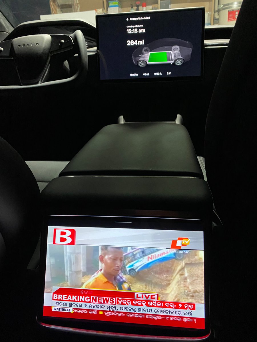 DipuDash12's tweet photo. Watching @otvnews from tesla model x https://t.co/uLVho98Mu4