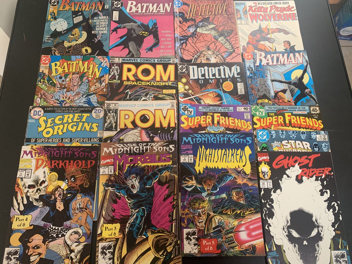 LLcraftbooks's tweet photo. If you're in Rhode Island I have a cool lot of 400ish comics for sale on Craigslist. I'm in Warwick near the airport. Tons of great reading, run fillers or starting a whole new collection. 
https://t.co/BAWjudBevQ
#comics #warwick #RhodeIsland #comicbooks #batman https://t.co/acw6H05cBA