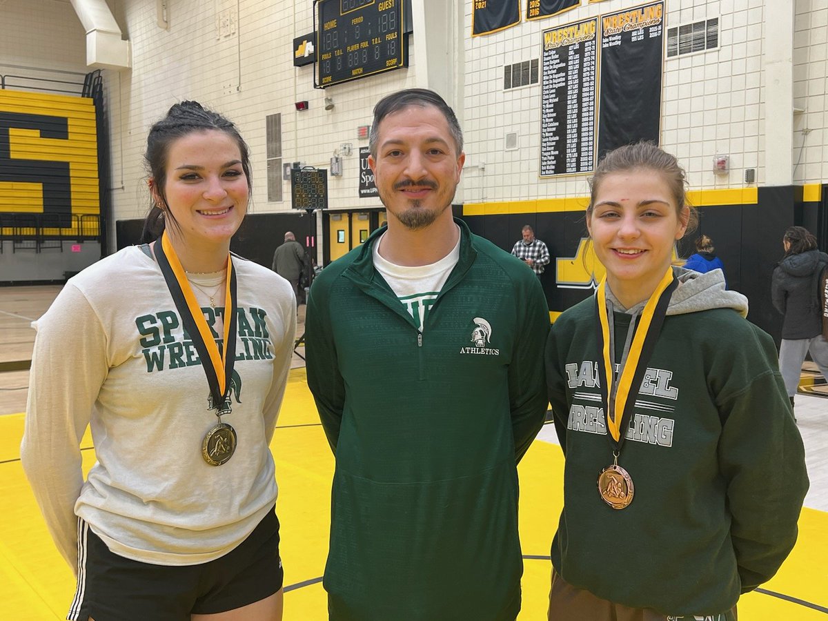 GangGreenWrestl's tweet image. Congrats to GangGreenGirlsWrasslers,  Champion @abbie_miles23 &amp;amp; 3rd place finisher @alexisbrua34 for great finishes at the "Last Unofficial WPIAL Girls Wrestling Championships". Go Green!!! #sanctionpa