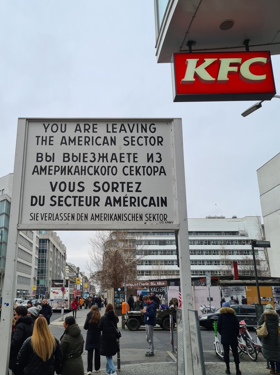 digichai's tweet image. Something tells me I'm not leaving the American Sector
#Berlin #KFC